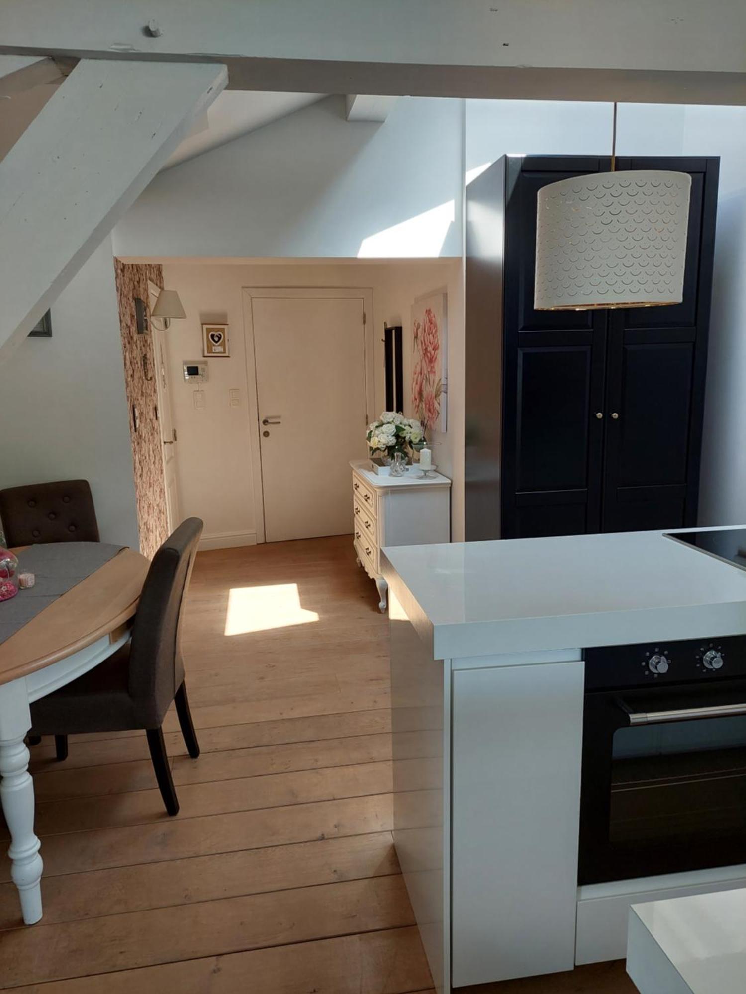 La Chambre Et Le Studio Du Chateau Du Golf De Bernalmont Liege Bagian luar foto